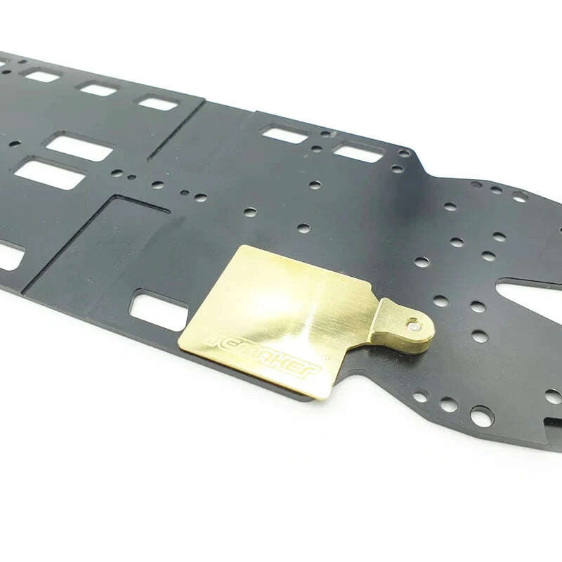 BrassFloating_800x_787ea3a9-53bf-46f9-9876-30dfbaf508e0